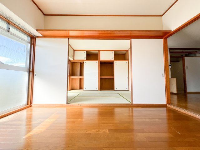 一ツ橋レジデンスの洋室