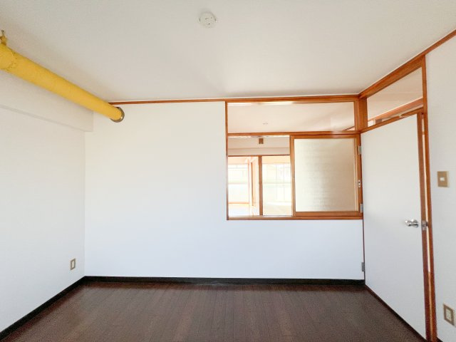 一ツ橋レジデンスの洋室