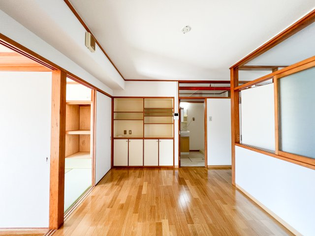 一ツ橋レジデンスの居間・リビング