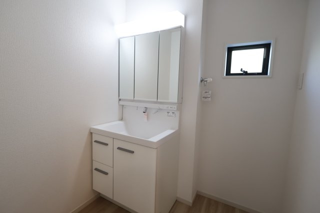 《仲介手数料無料》浦和区瀬ヶ崎４丁目32-37(全1戸)新築一戸建てリガーレの独立洗面台
