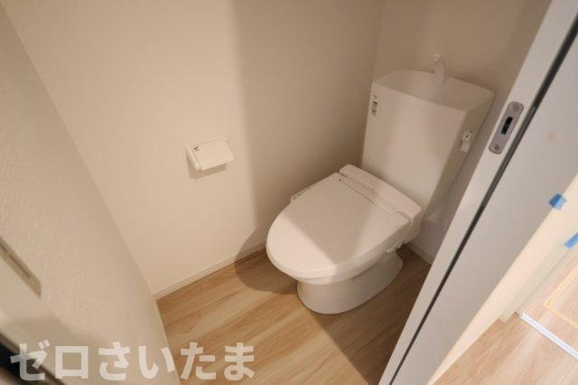 《仲介手数料無料》浦和区瀬ヶ崎４丁目32-37(全1戸)新築一戸建てリガーレのトイレ