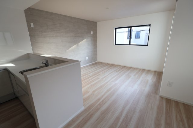 《仲介手数料無料》浦和区瀬ヶ崎４丁目32-37(全1戸)新築一戸建てリガーレのキッチン