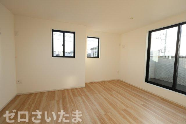 《仲介手数料無料》浦和区瀬ヶ崎４丁目32-37(全1戸)新築一戸建てリガーレの洋室