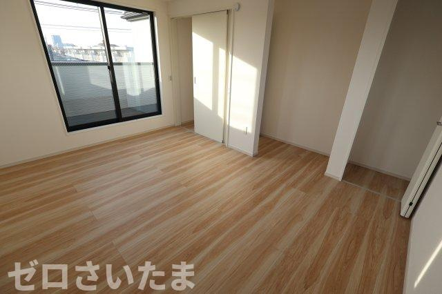 《仲介手数料無料》浦和区瀬ヶ崎４丁目32-37(全1戸)新築一戸建てリガーレの洋室