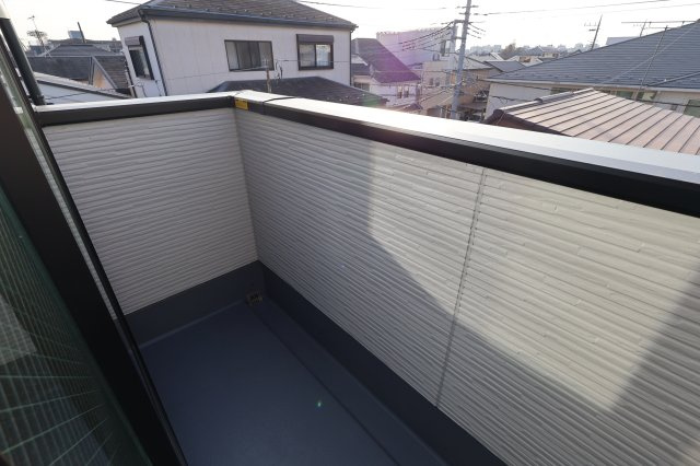 《仲介手数料無料》浦和区瀬ヶ崎４丁目32-37(全1戸)新築一戸建てリガーレのバルコニー