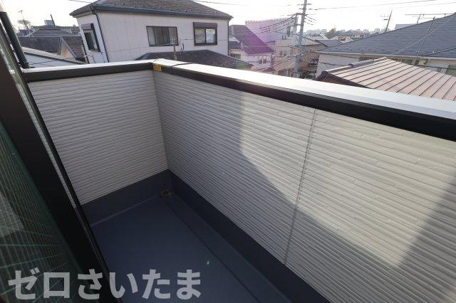 《仲介手数料無料》浦和区瀬ヶ崎４丁目32-37(全1戸)新築一戸建てリガーレのバルコニー