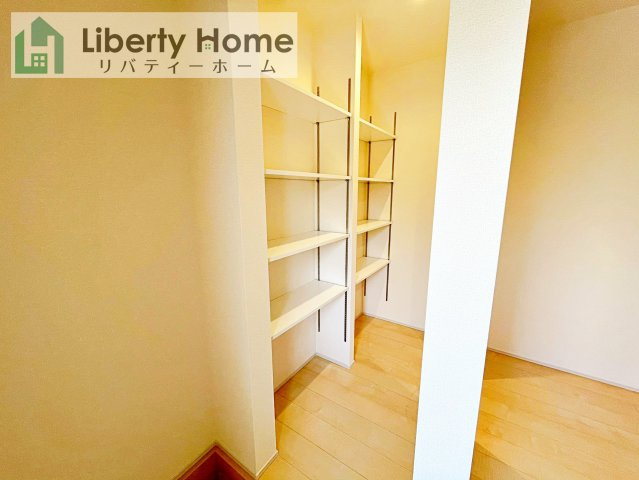 小美玉市小川第1　新築戸建　4号棟の玄関