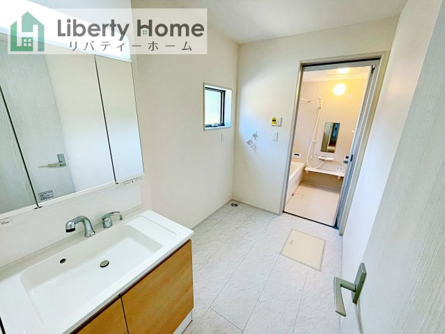 小美玉市小川第1　新築戸建　4号棟の脱衣所