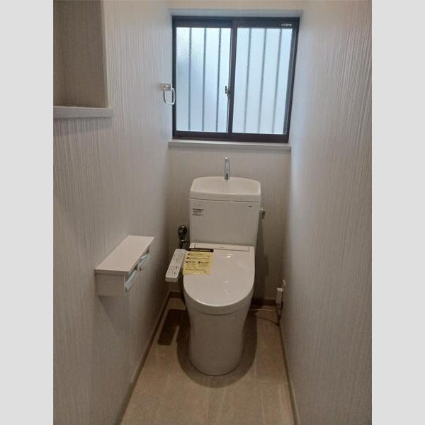 西今宿貸家のトイレ