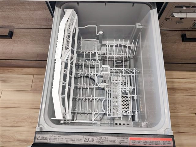 【キッチン】 | 鶴ヶ島駅通りダイカンプラザ | 洗い物の手間が省ける食洗機付きです