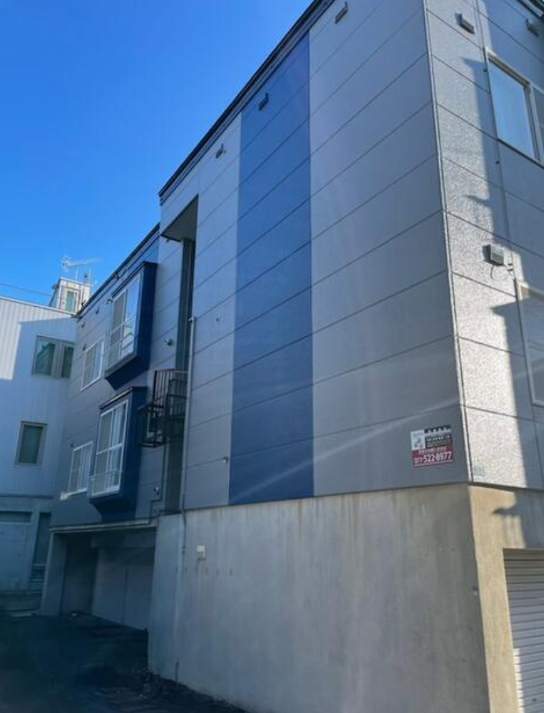札幌市白石区中央二条4丁目　一棟売アパートの外観