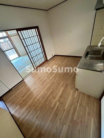 株元ハイツの居間・リビング