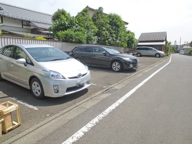 【駐車場】 | フラット ヨシダ