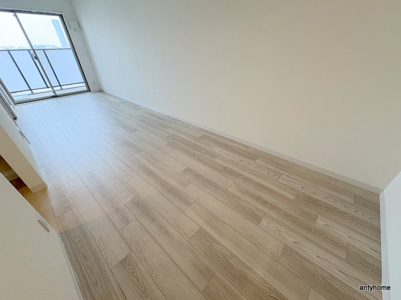 ワールドアイ大阪フェリーチェ　仲介手数料無料の洋室