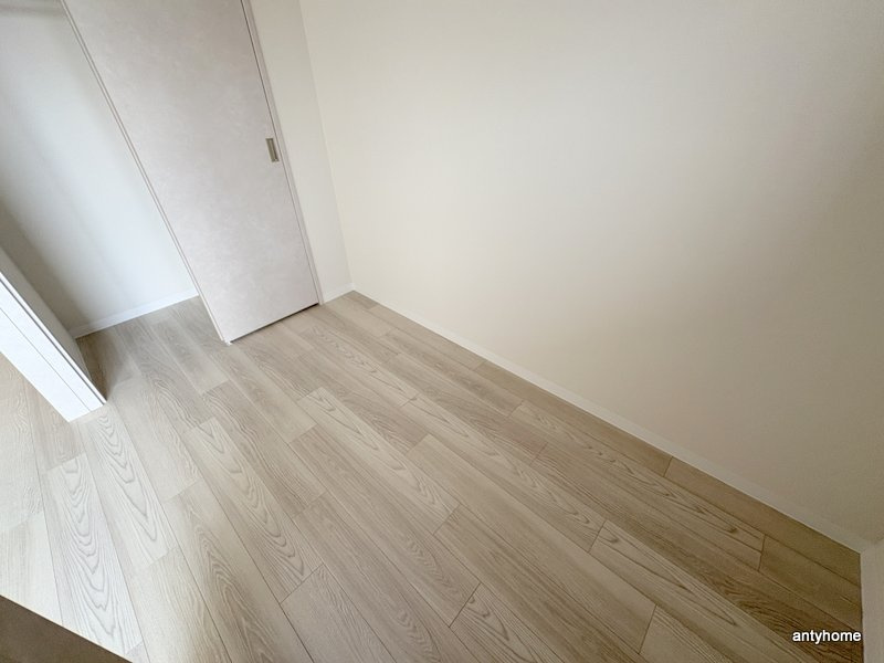ワールドアイ大阪フェリーチェ　仲介手数料無料の寝室