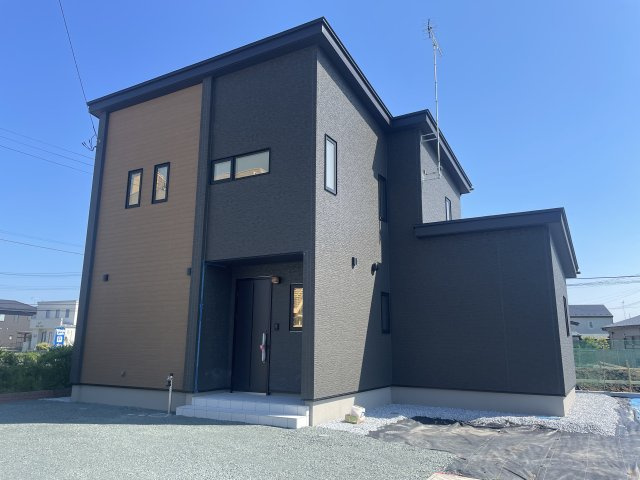 おいらせ町菜飯B-8分譲住宅の外観