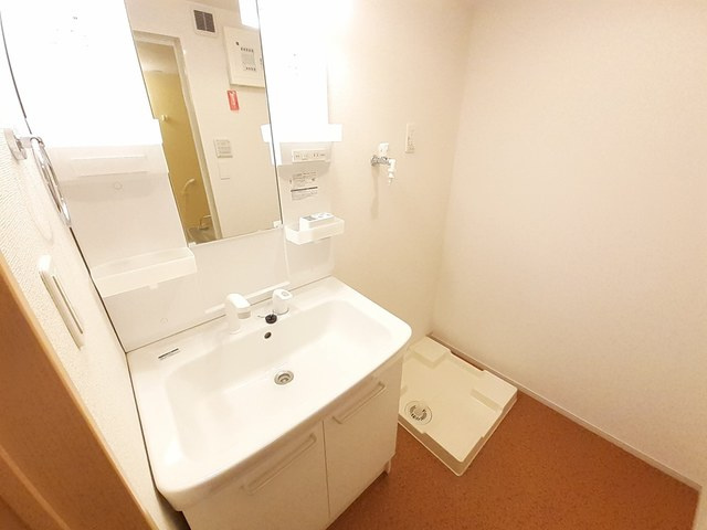 ラ・メゾン・リアンジュ　Ⅱの独立洗面台|洗面所