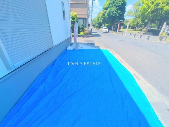 越谷市東大沢3丁目 新築分譲住宅の駐車場