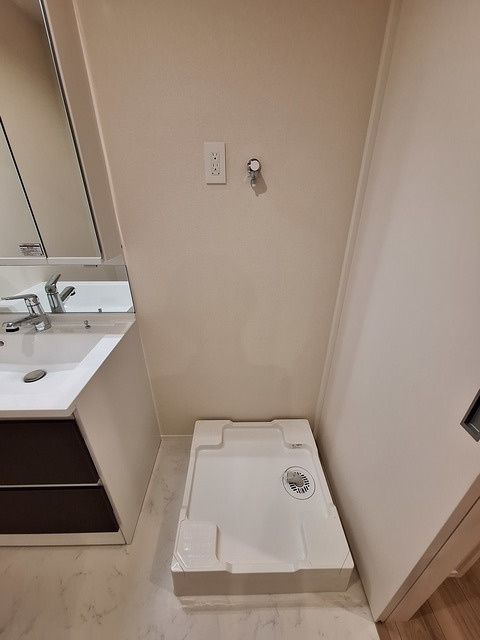 草　錦の内装|★室内洗濯機置場★