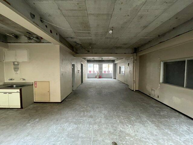 イレブンビルのロビー| 