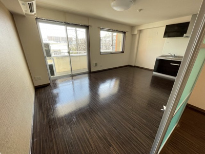 【居間・リビング】 | ファースト　クライム | 別号室の参考写真です