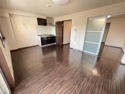 【居間・リビング】 | ファースト　クライム | 別号室の参考写真です