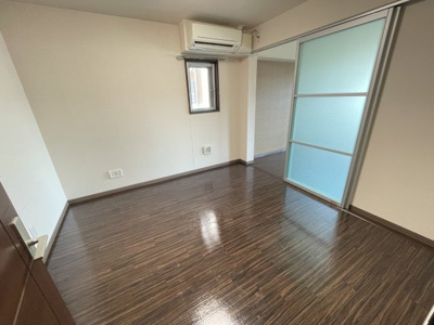 【洋室】 | ファースト　クライム | 別号室の参考写真です