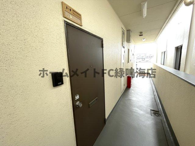 川原ロイヤルハイツのロビー