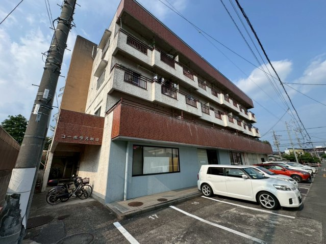 山梨県甲府市　一棟マンションの間取り
