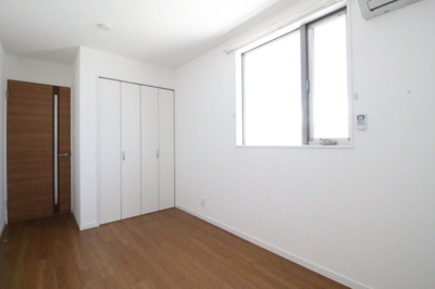 【洋室】 | Asunto