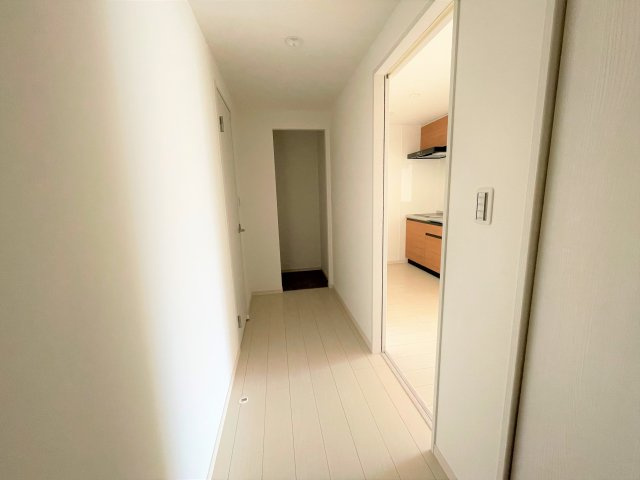 モアナコート南流山の玄関|別号室の参考写真です