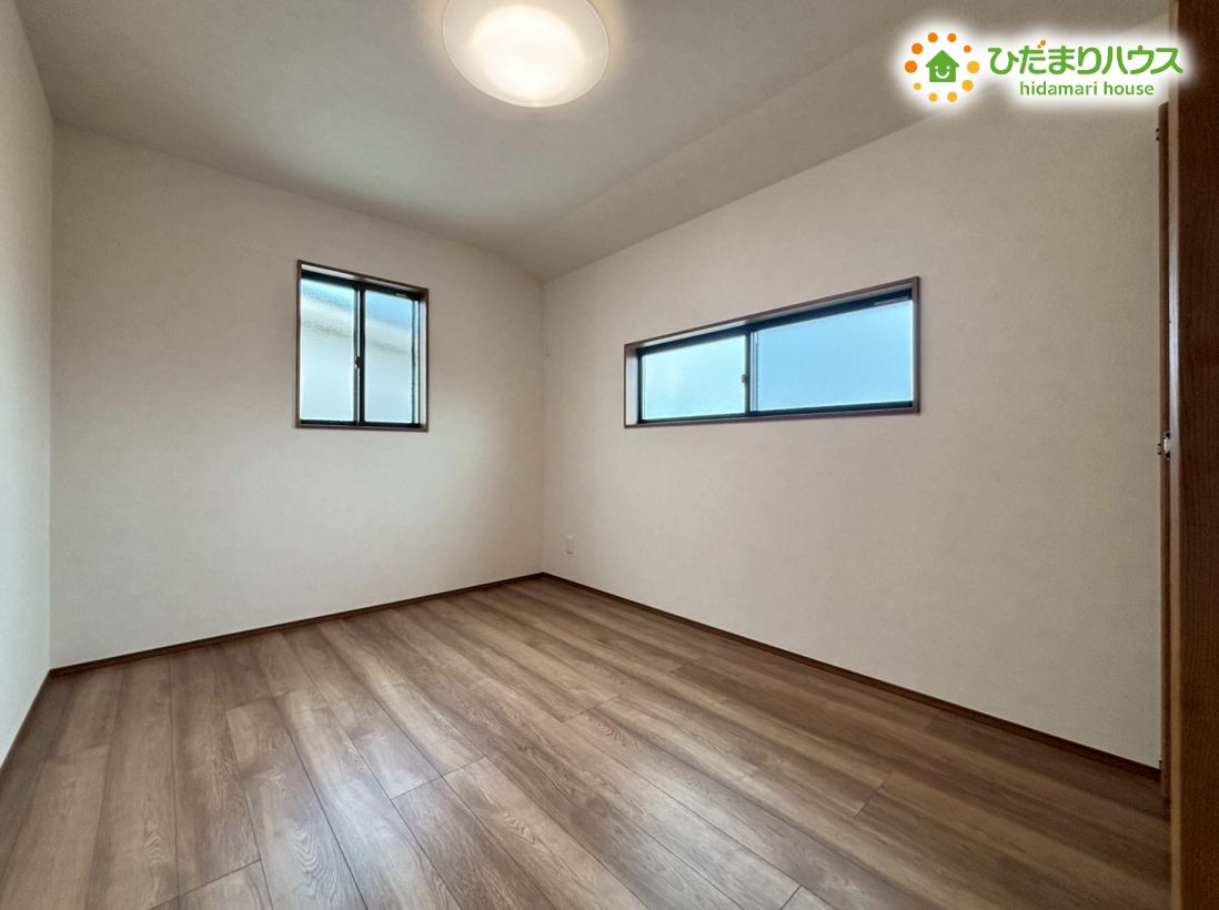 深谷市萱場　第10期　新築一戸建て　ワイウッドコート　02の洋室