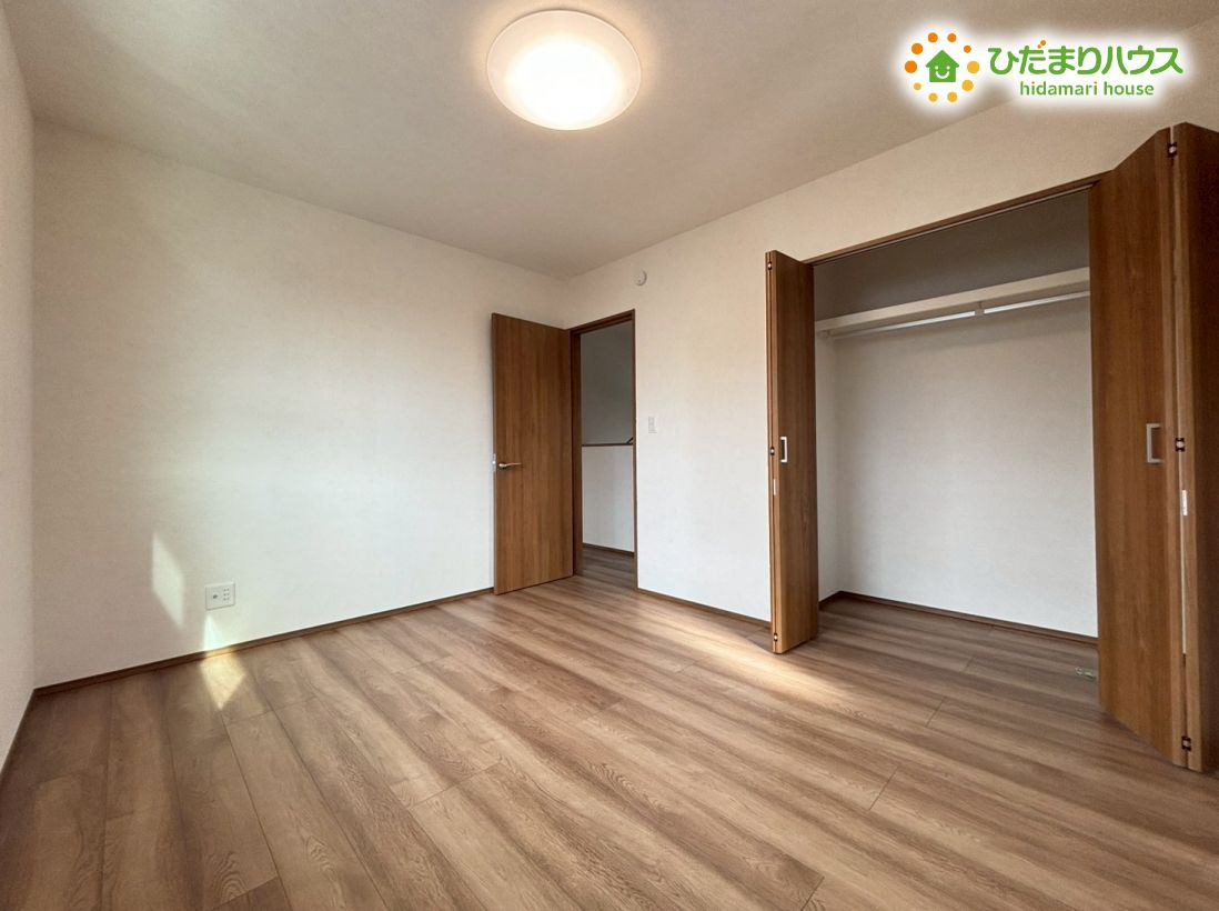 深谷市萱場　第10期　新築一戸建て　ワイウッドコート　02の洋室