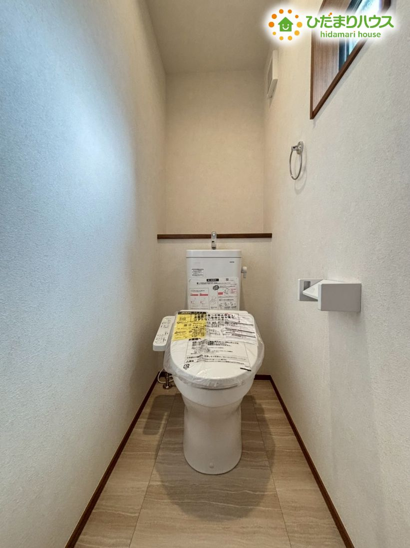 深谷市萱場　第10期　新築一戸建て　ワイウッドコート　02のトイレ