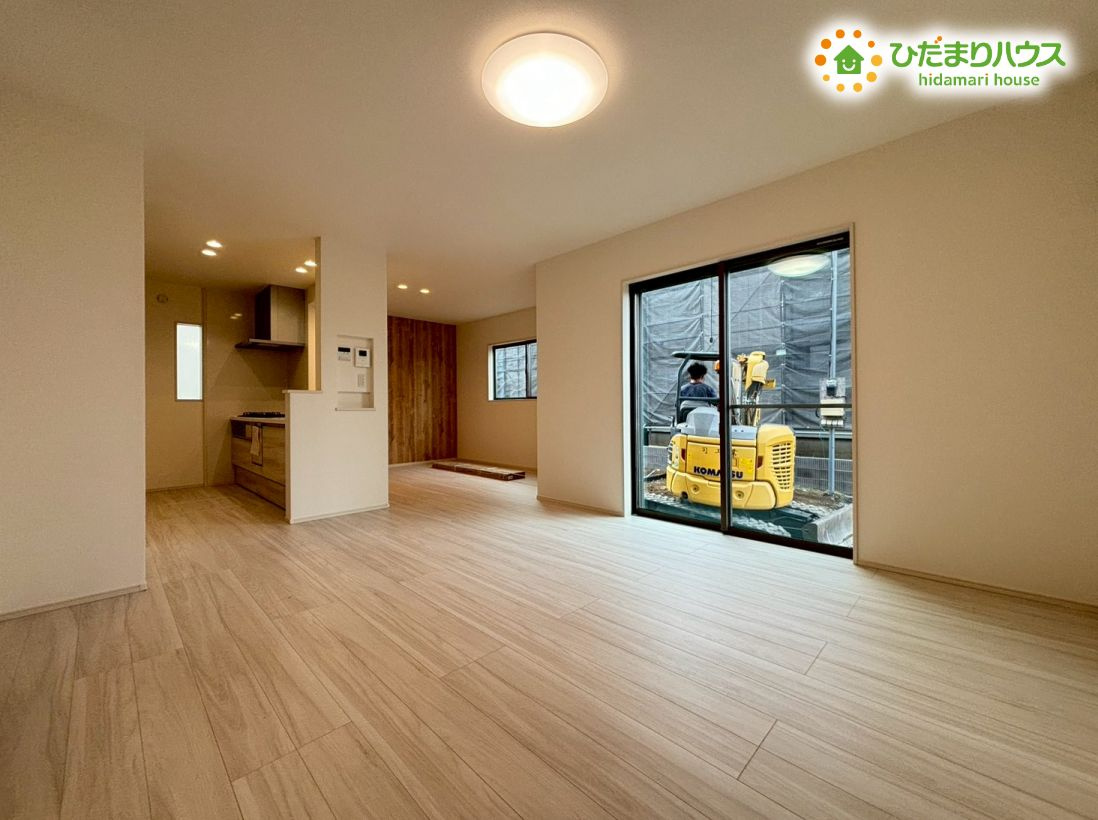 深谷市萱場　第10期　新築一戸建て　ワイウッドコート　01の居間・リビング