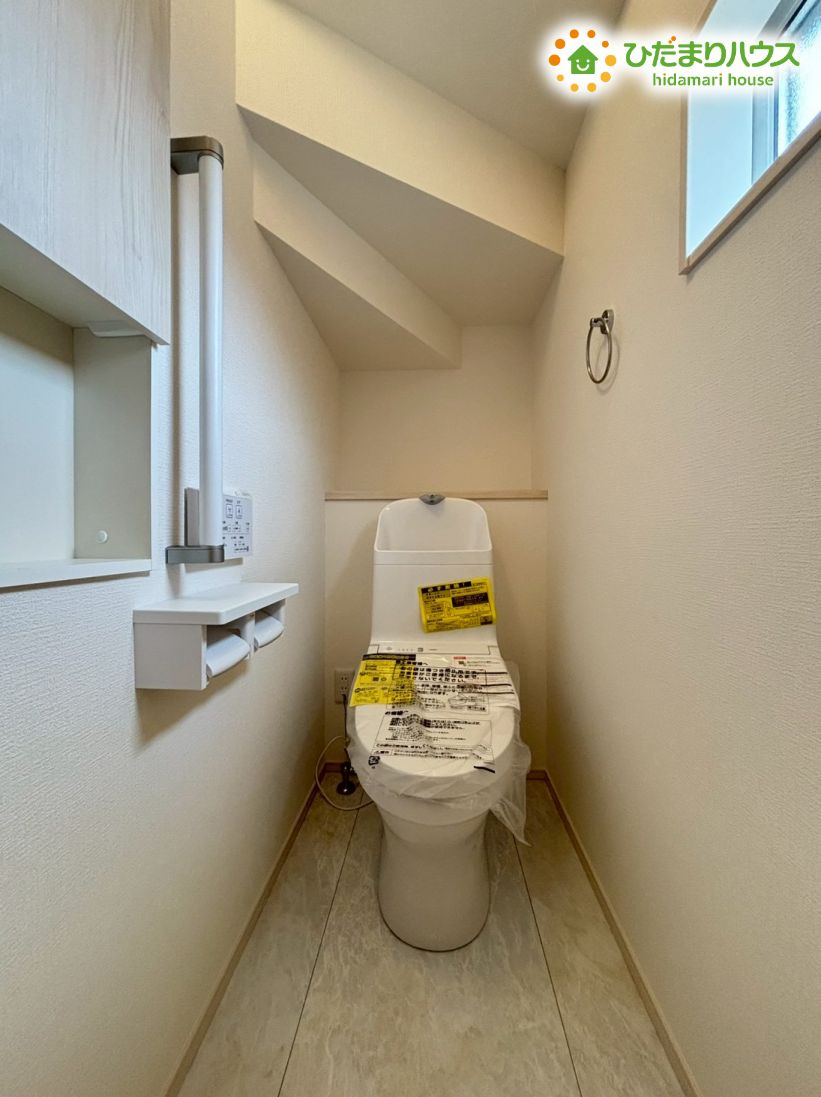 深谷市萱場　第10期　新築一戸建て　ワイウッドコート　01のトイレ