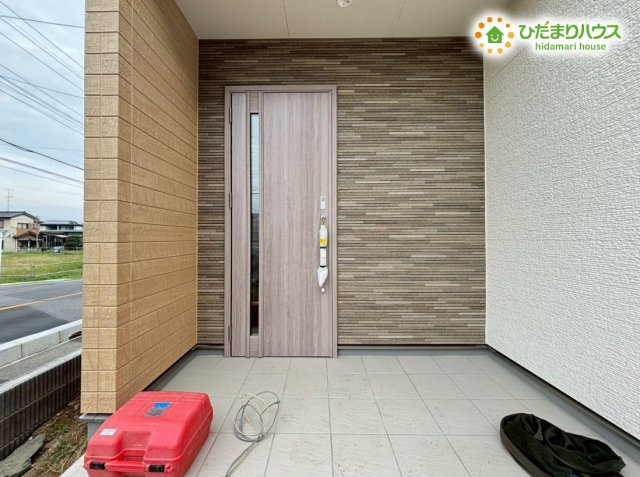 深谷市萱場　第10期　新築一戸建て　ワイウッドコート　01のエントランス