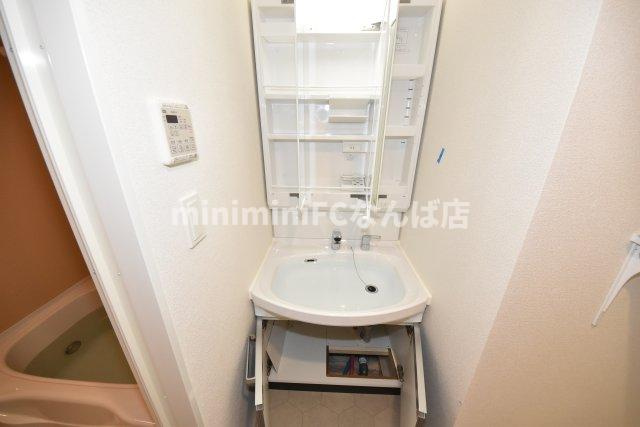 プレサンス大国町ラヴェニール