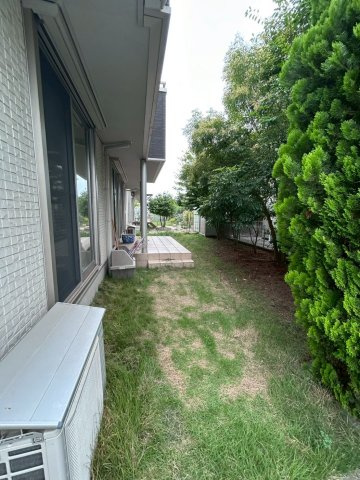 小山市　戸建の庭