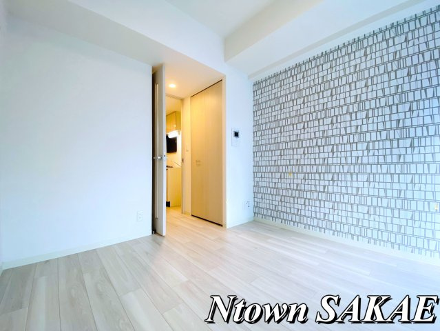【居間・リビング】 | プレサンスSAKAEフロント | ゆったり過ごせるリビングです