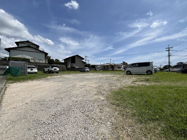高良内平屋住宅の駐車場