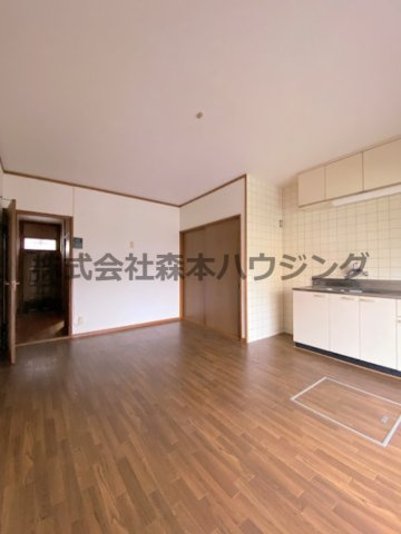 【居間・リビング】 | 　ＳＫハイツ | ゆったり過ごせる居間です