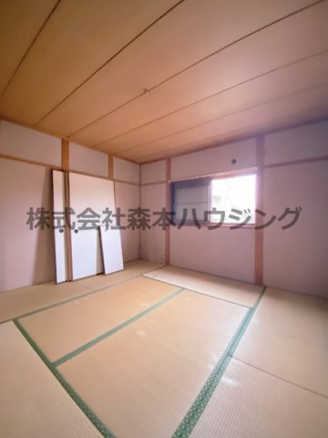 【和室】 | 　ＳＫハイツ | 和室ならではの温かな和の空間で寛ぎの時間を過ごせます
2階