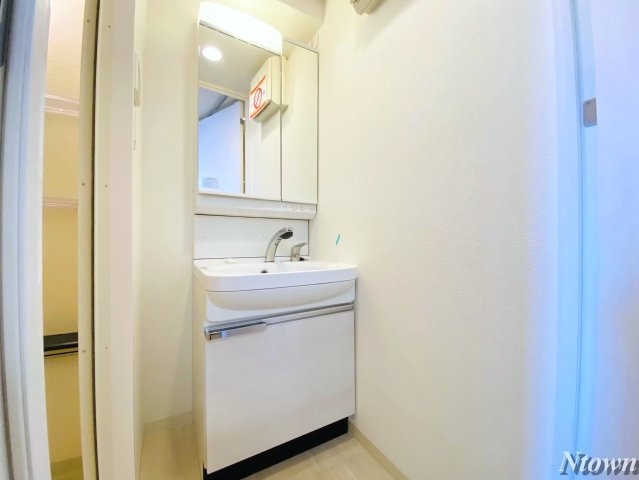 【独立洗面台】 | プレサンス栄フェル | 朝の身支度には欠かせない独立洗面化粧台