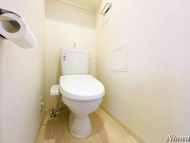 【トイレ】 | プレサンス栄フェル | ゆったりとした空間のトイレです