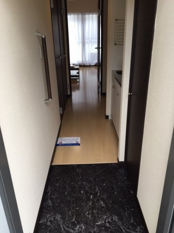 レオネクストスマイルシダーの玄関|収納もある玄関です