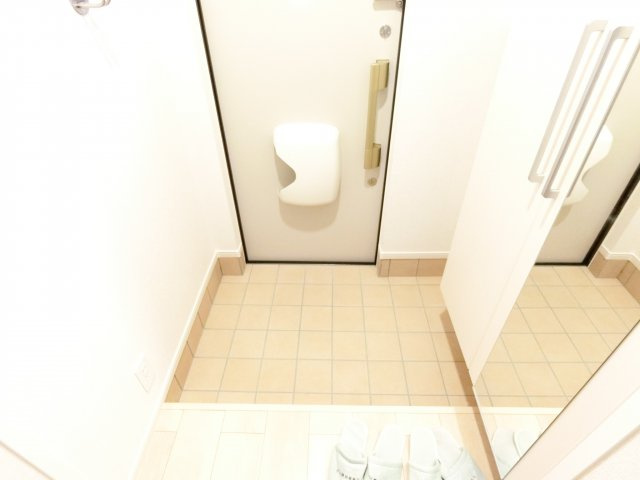 ラフレーゼの玄関