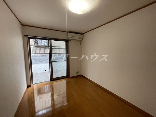 プレステージ幕張の居間・リビング