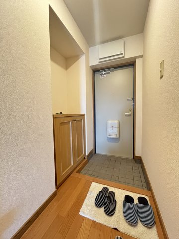 ファインフィールド・Kの玄関