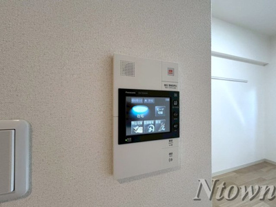 【セキュリティ】 | プレサンスジェネ鶴舞 | モニター付きインターフォンです